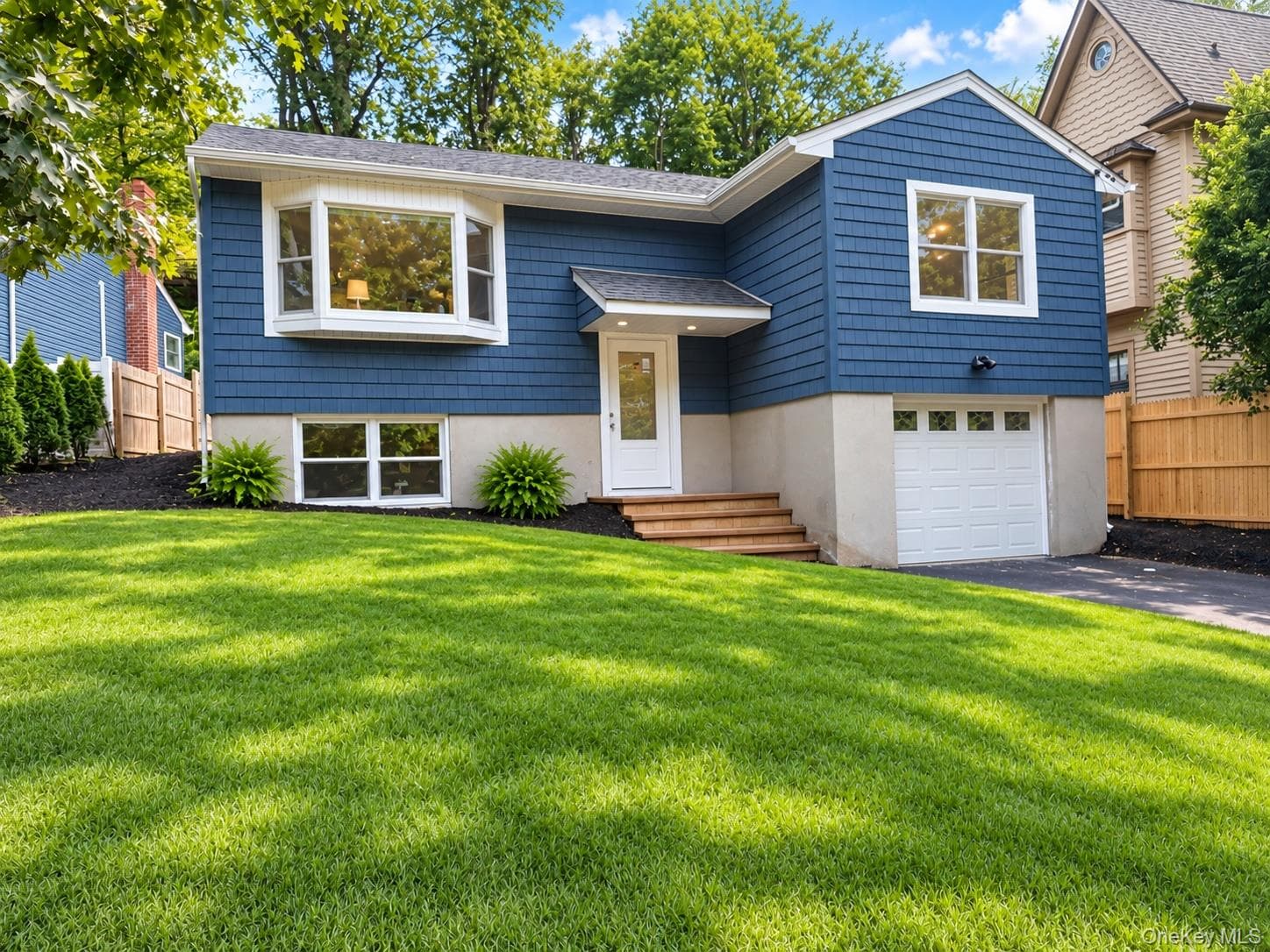 82 Ocean Avenue, Northport