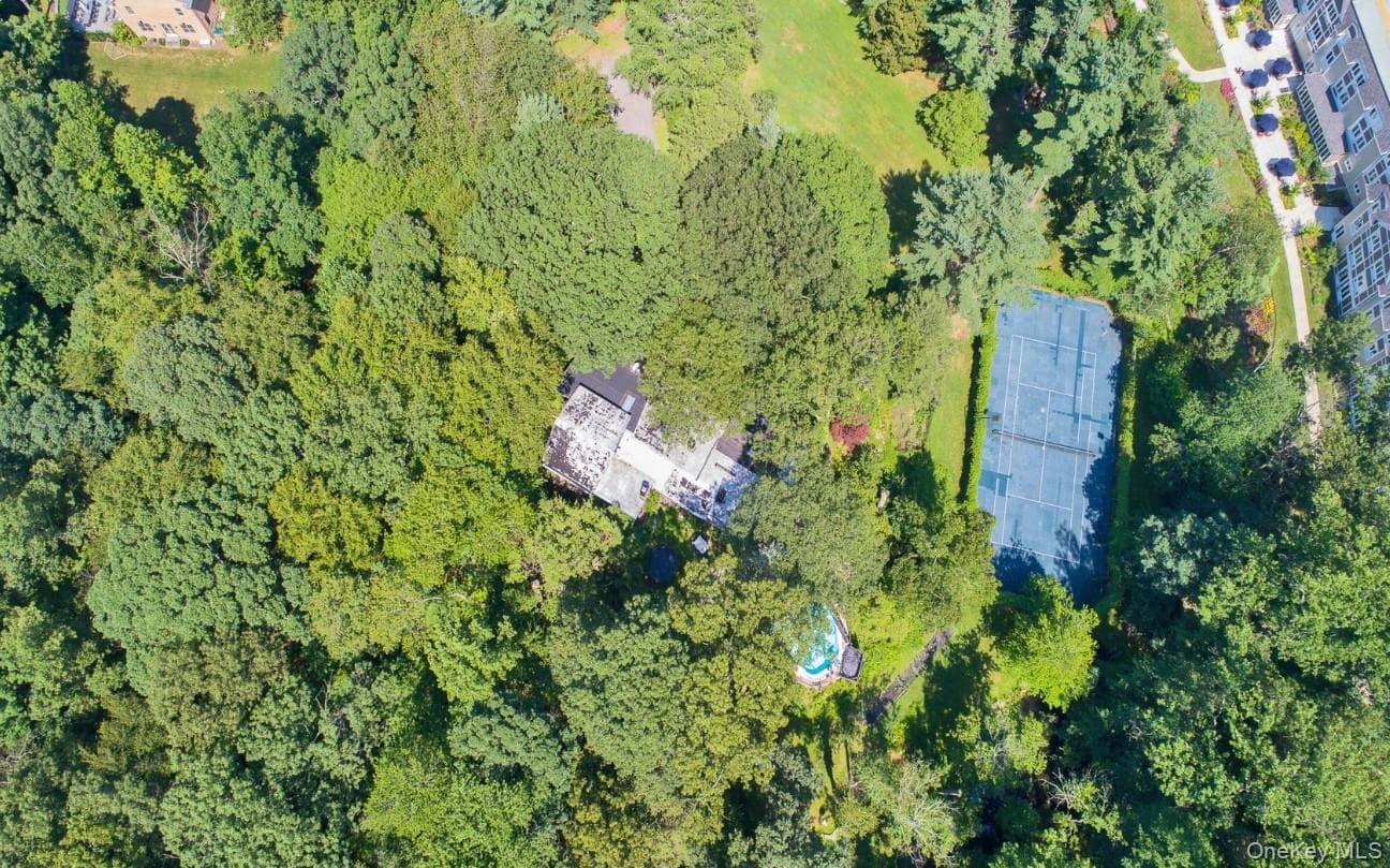 35 Saxon Woods Road thumbnail 10