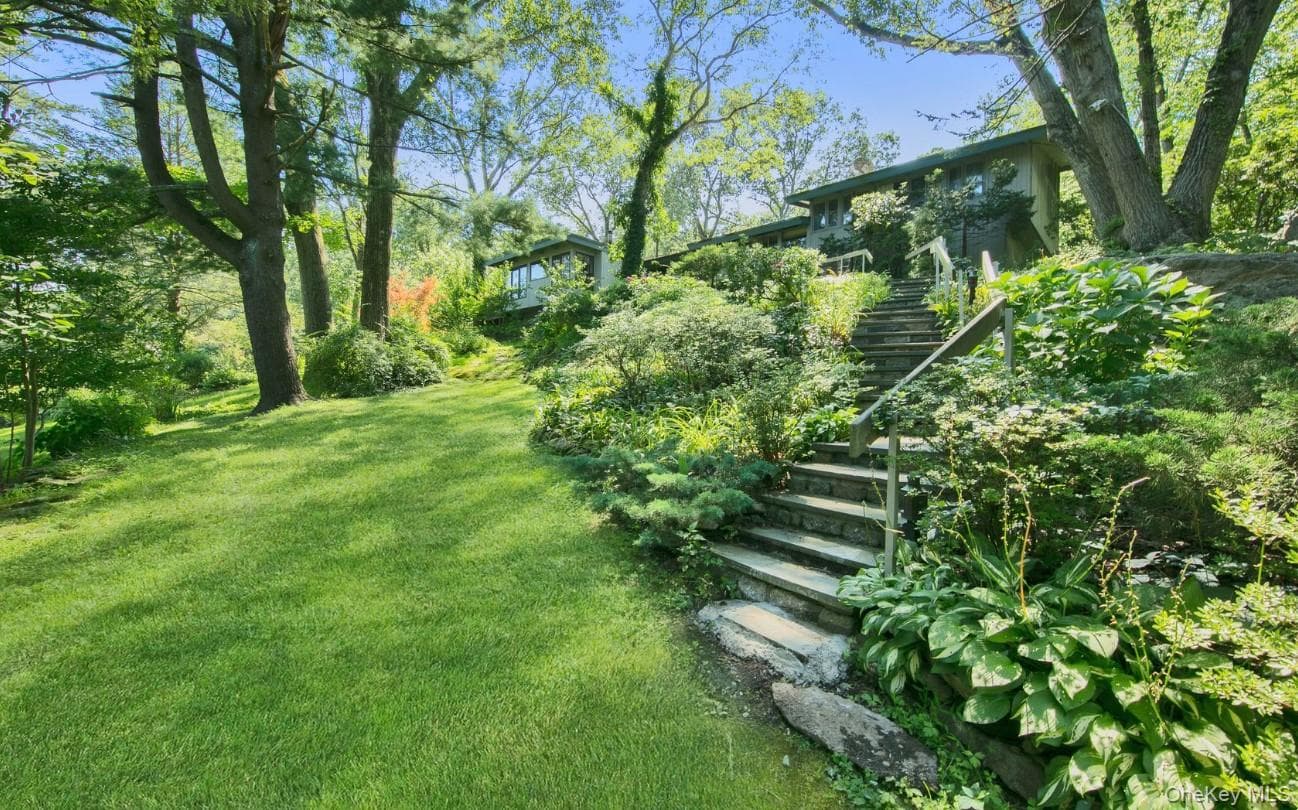 35 Saxon Woods Road thumbnail 6