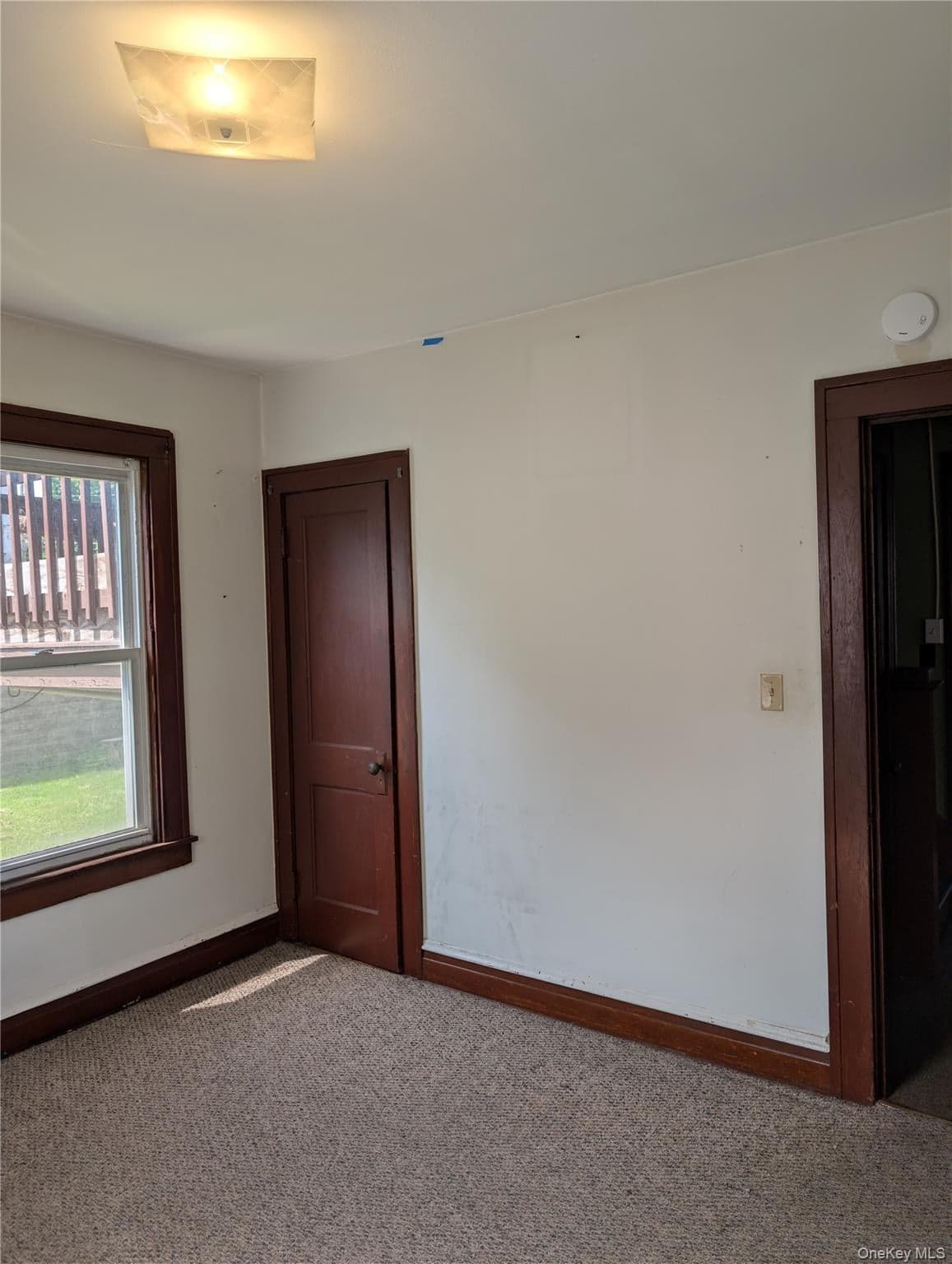 105 Courtney Avenue thumbnail 9