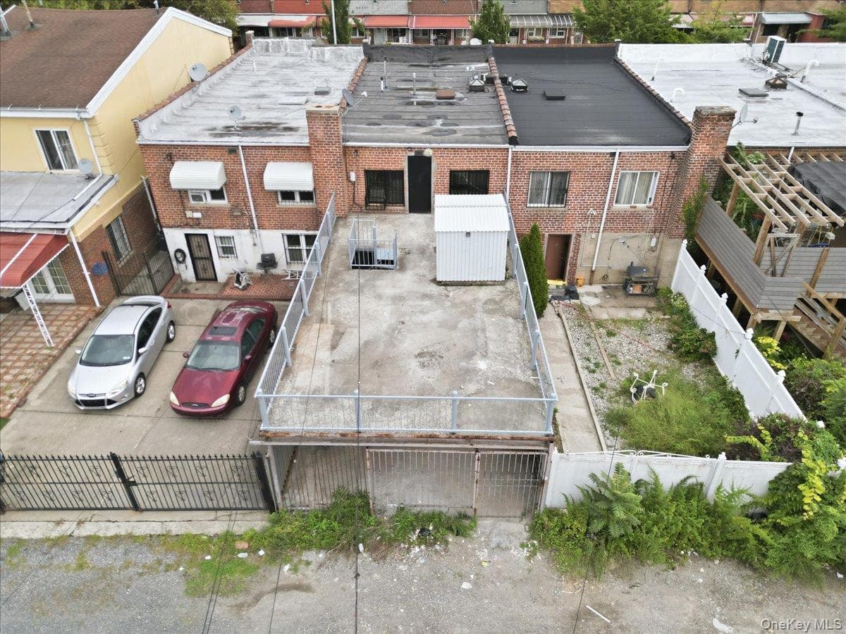 122 E 46th Street thumbnail 12