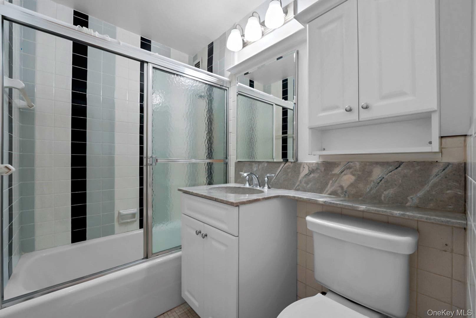17-85 215th Street Unit: 2H thumbnail 17