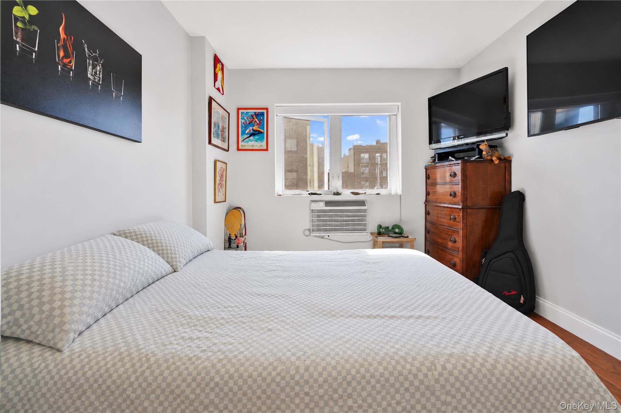 2821 36th Street Unit: 4R thumbnail 2