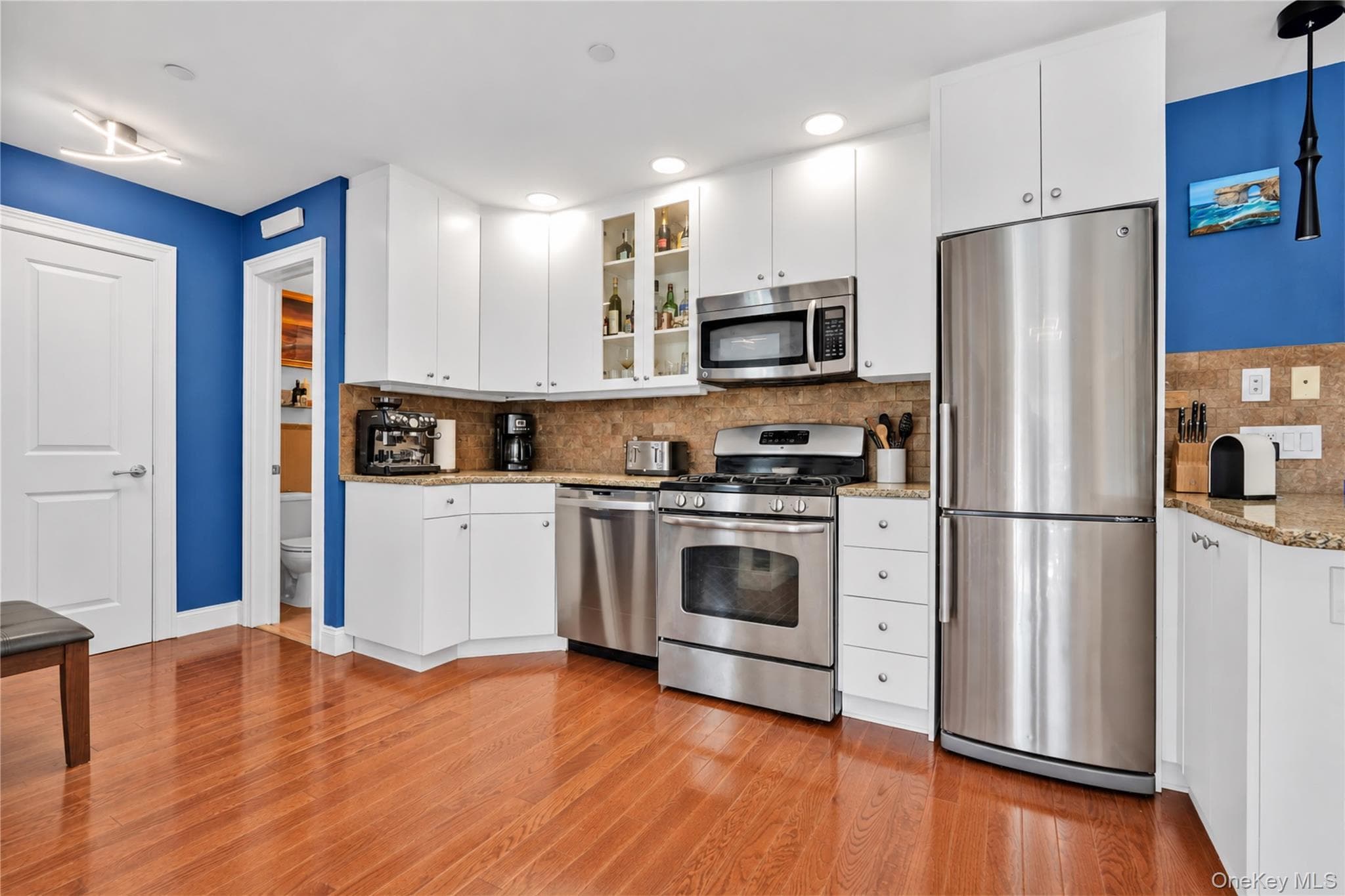 2821 36th Street Unit: 4R thumbnail 4