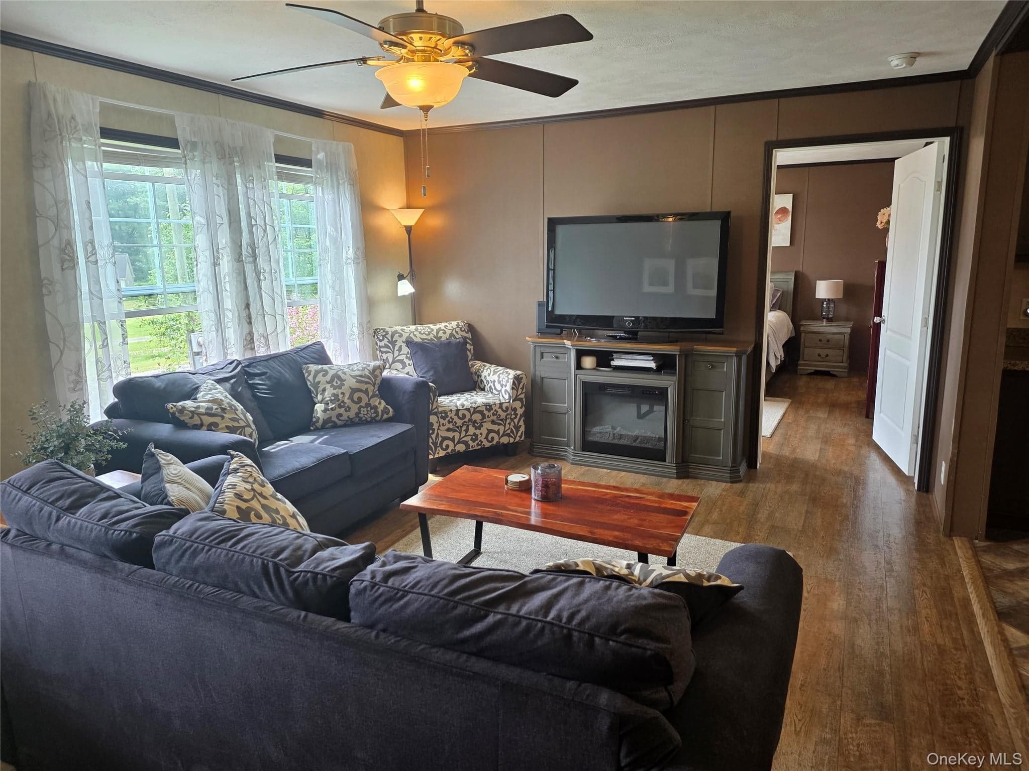 559 Lake Road thumbnail 9