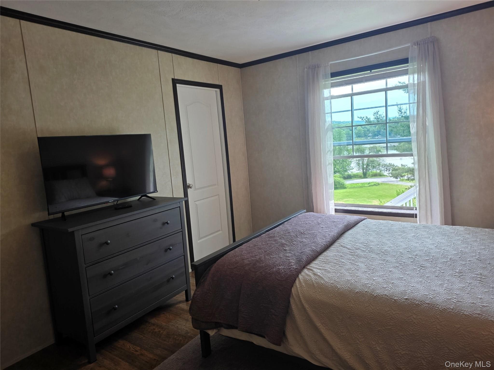 559 Lake Road thumbnail 18