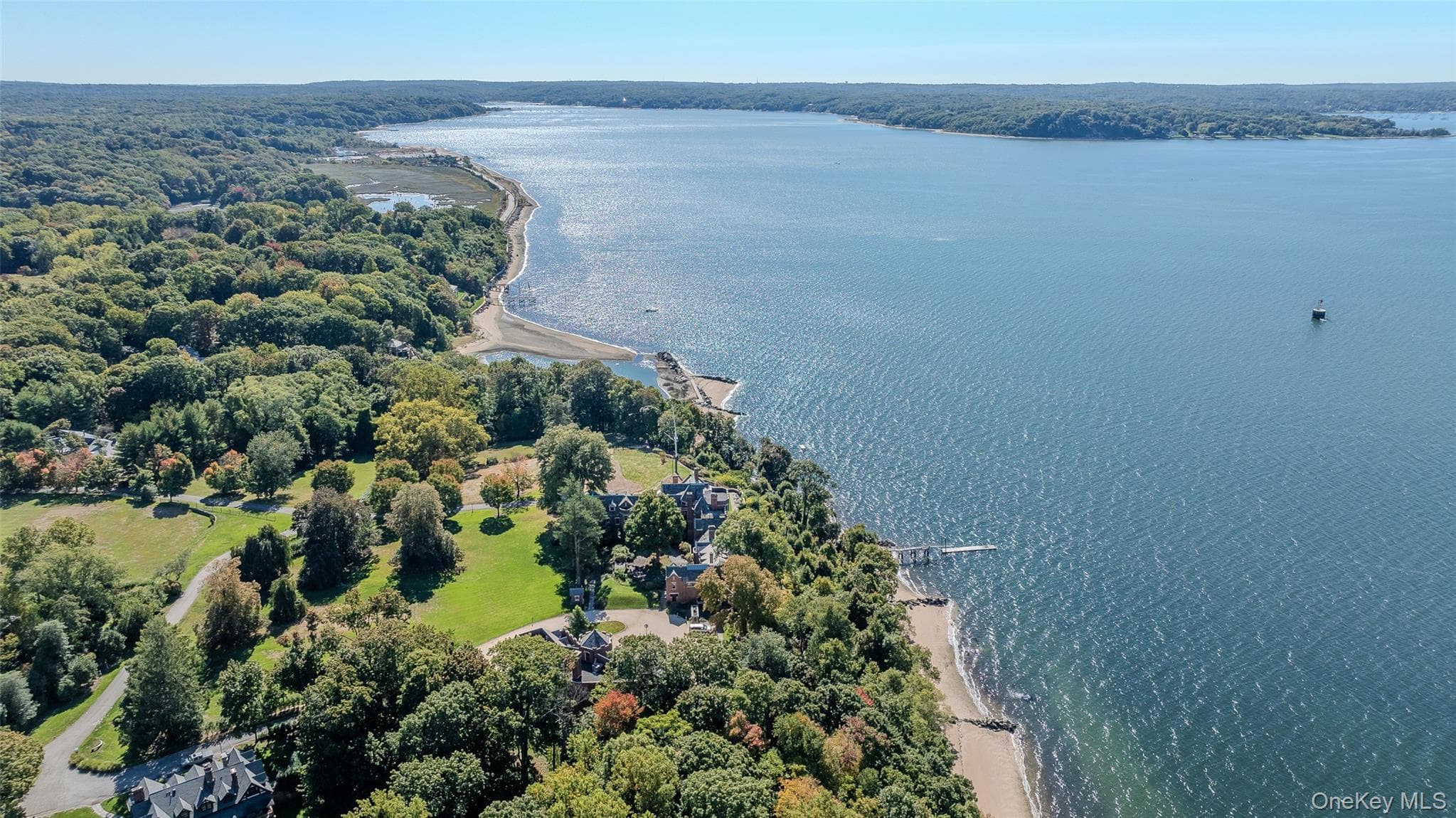 31 Fort Hill Drive, Lloyd Neck