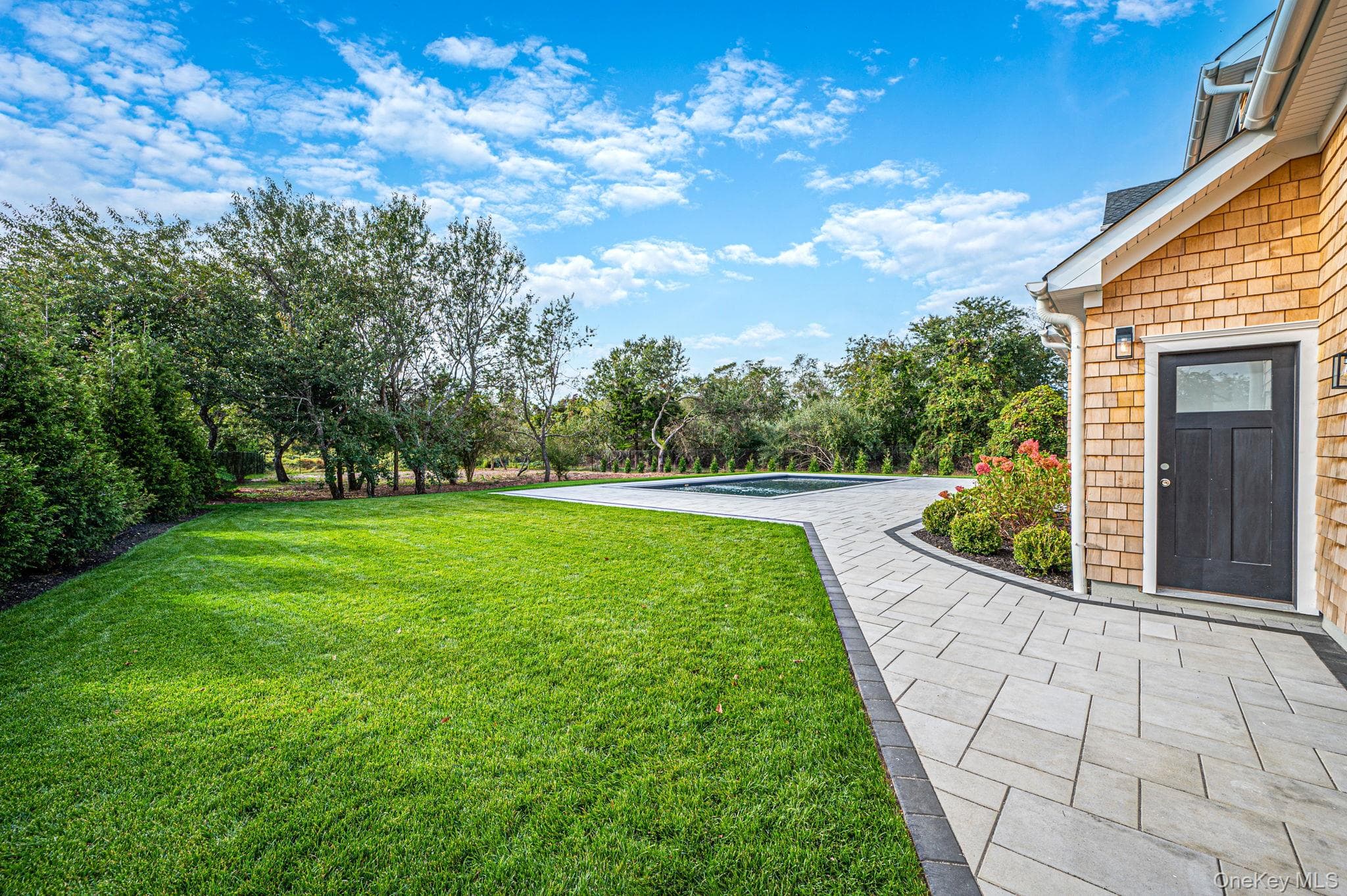 390 Wildberry Lane thumbnail 10