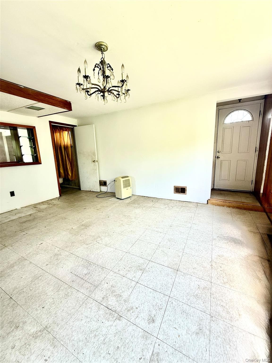 411 Mayflower Avenue thumbnail 16