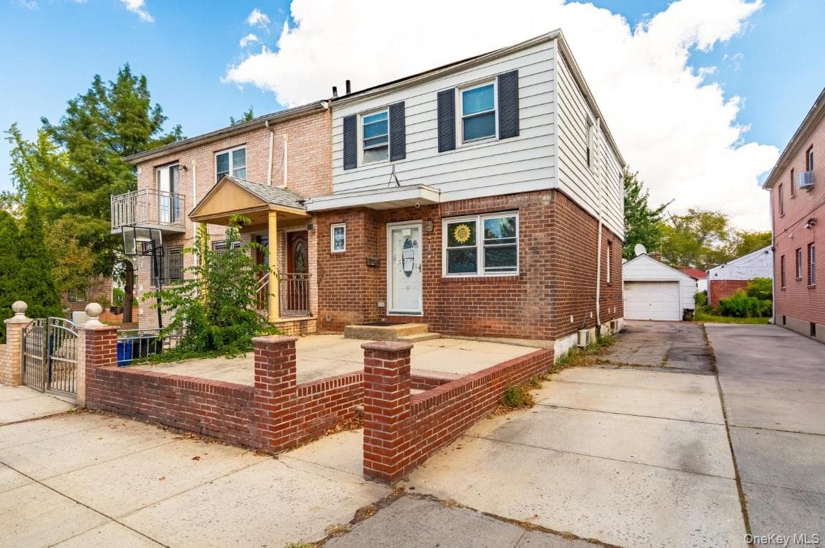 2205 80th Street, East Elmhurst