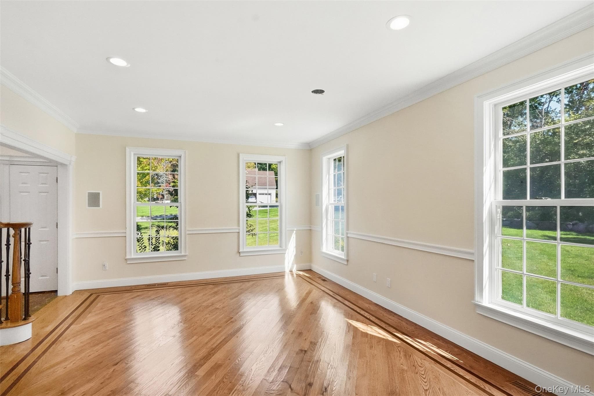 17 Meadow Crest Drive thumbnail 8