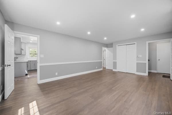 458 N Magee Street thumbnail 16