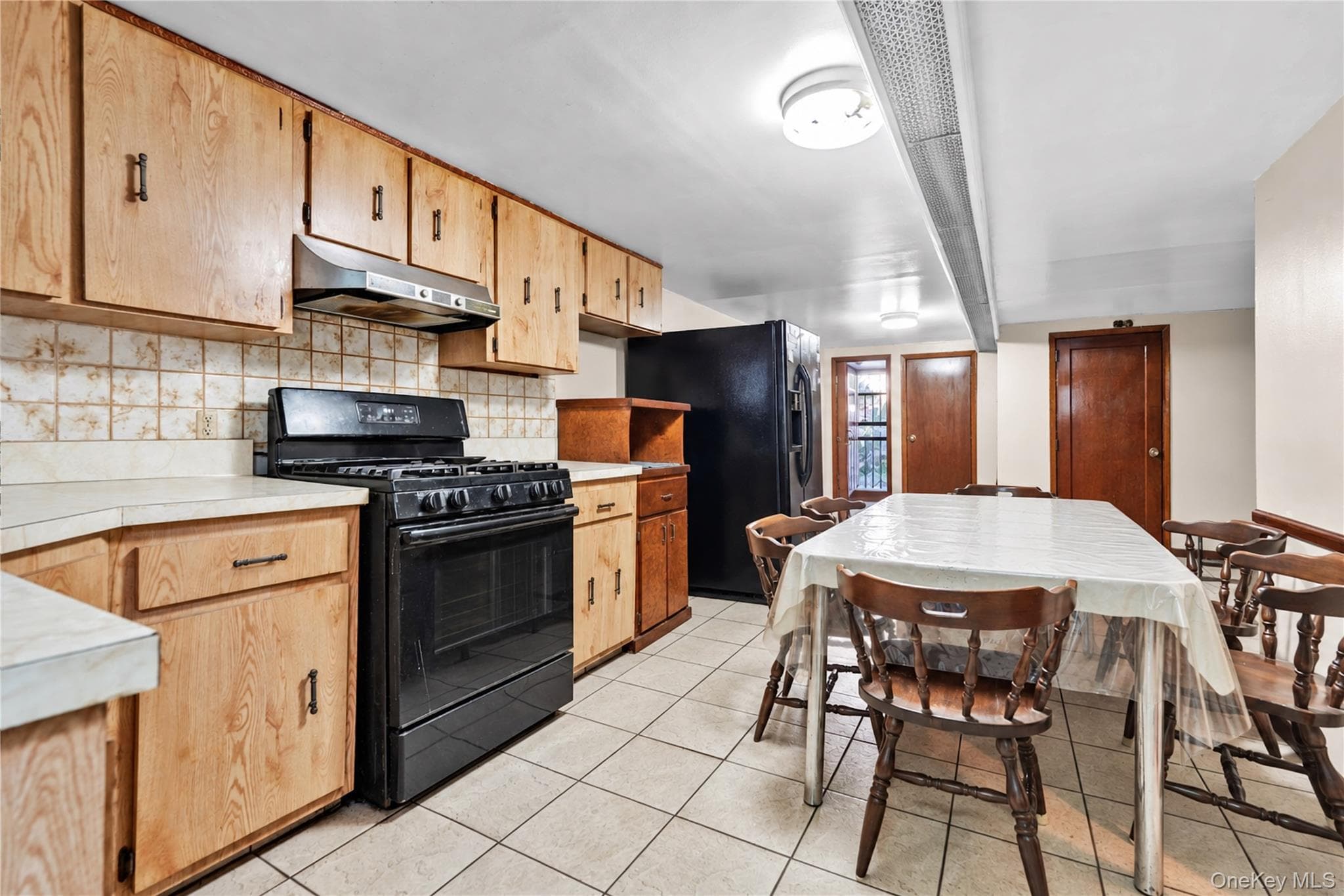 35-55 28th Street thumbnail 24