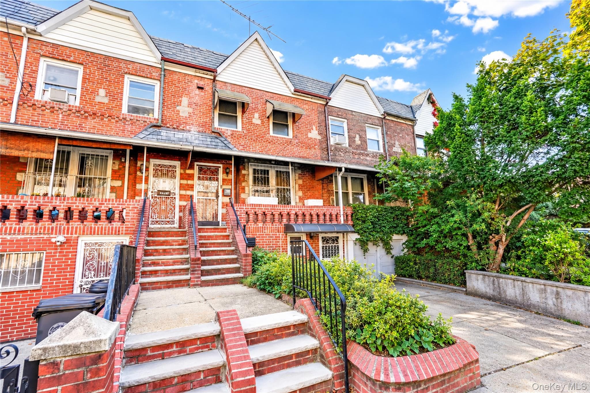 35-55 28th Street thumbnail 3