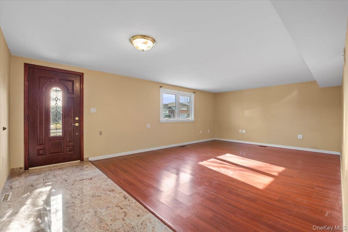 780 Regent Drive thumbnail 21