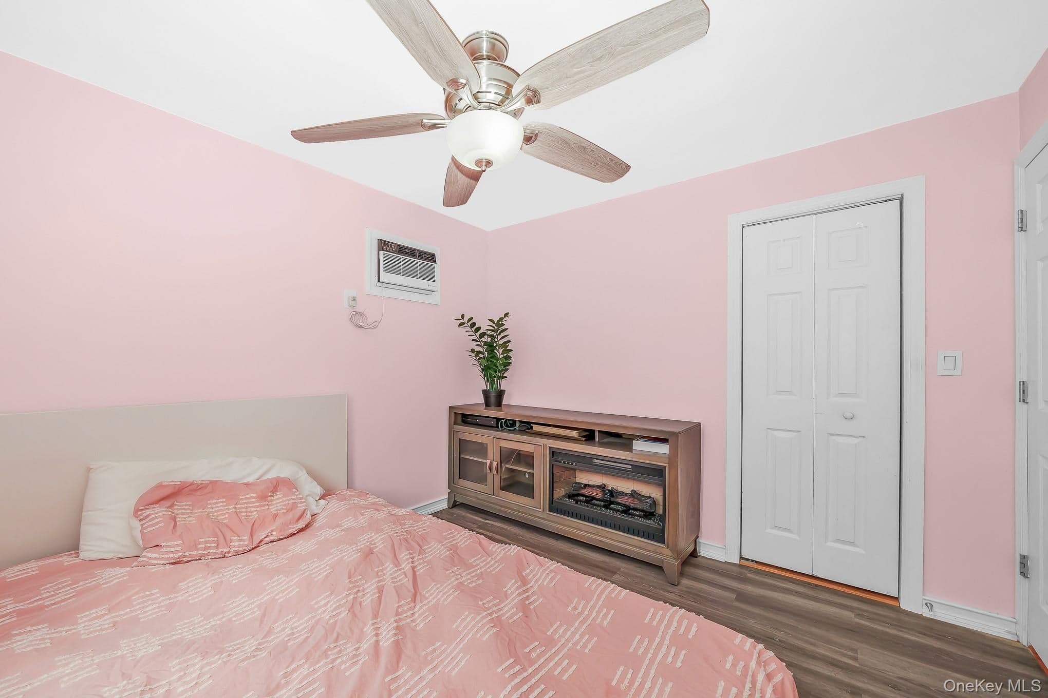 2230 Beech Street thumbnail 19