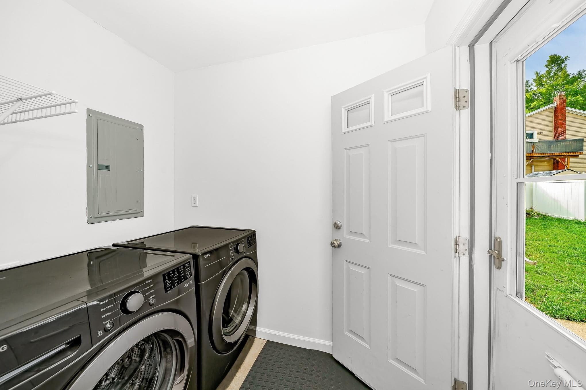 2230 Beech Street thumbnail 27