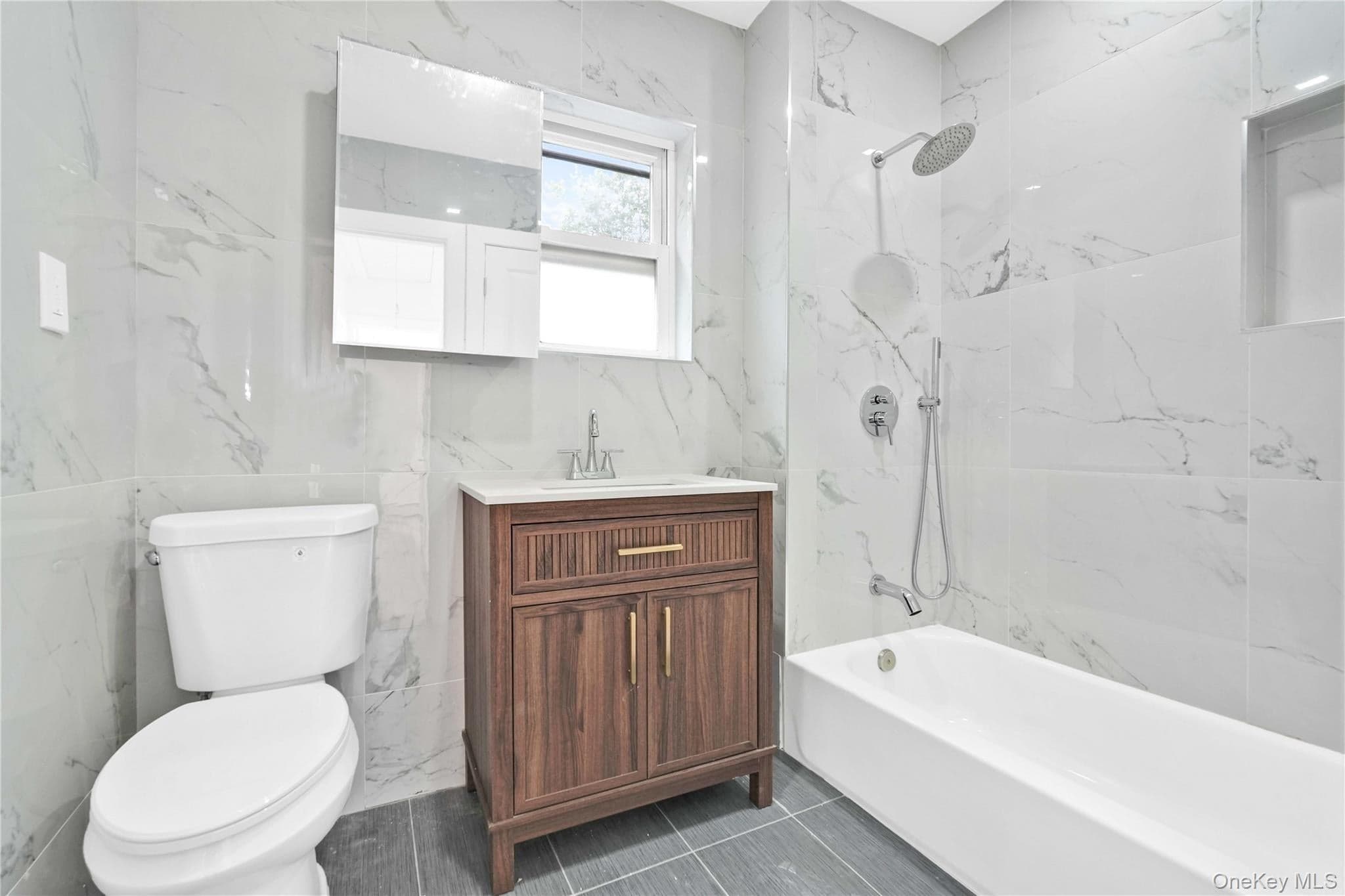 42 Satterie Avenue thumbnail 20