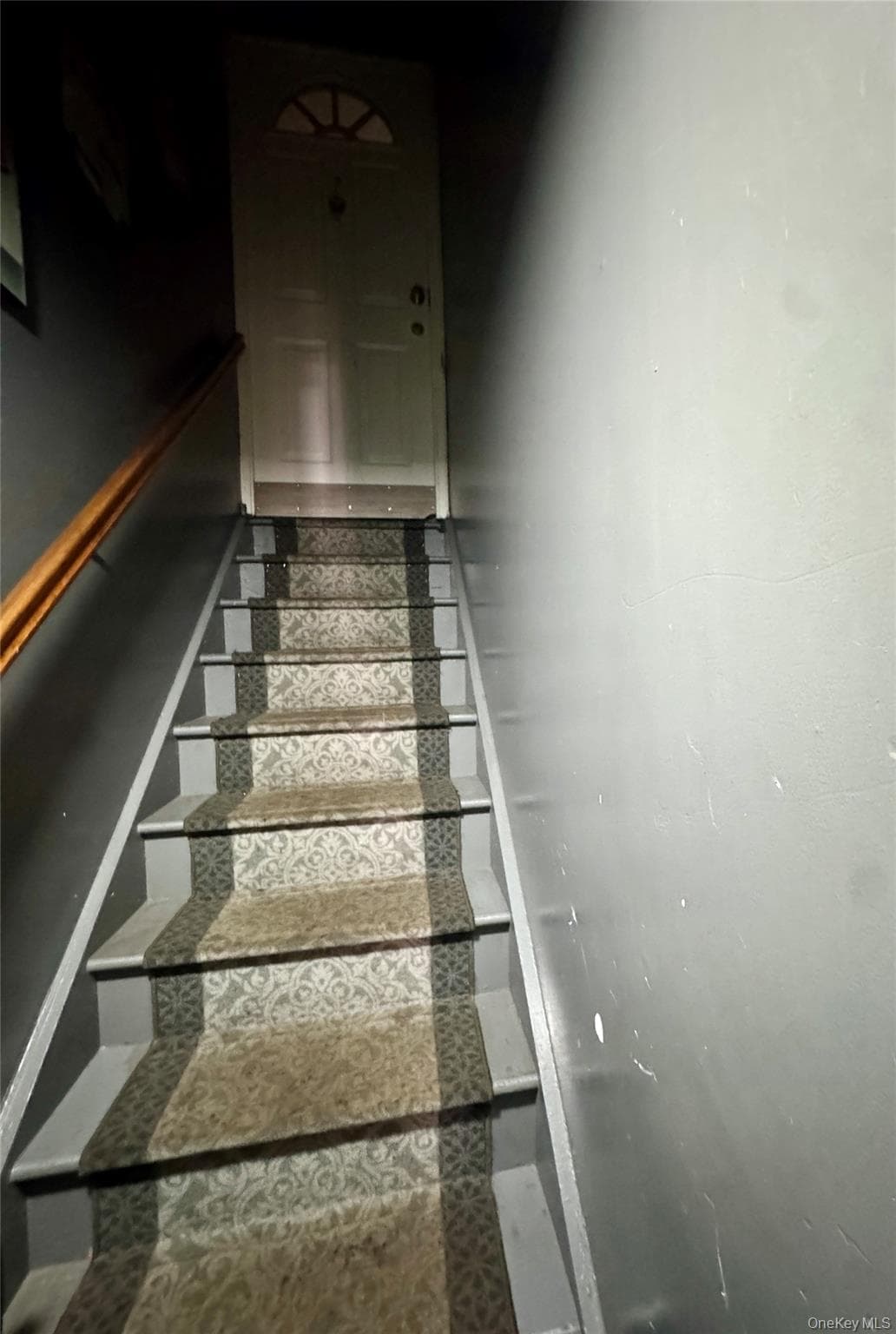 320 E 184th Street thumbnail 10