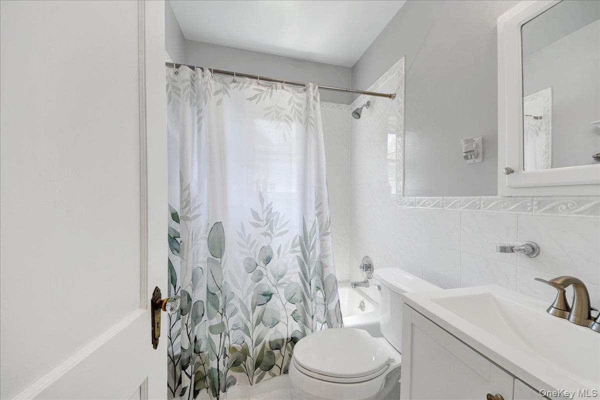 183 Elwood Avenue thumbnail 11
