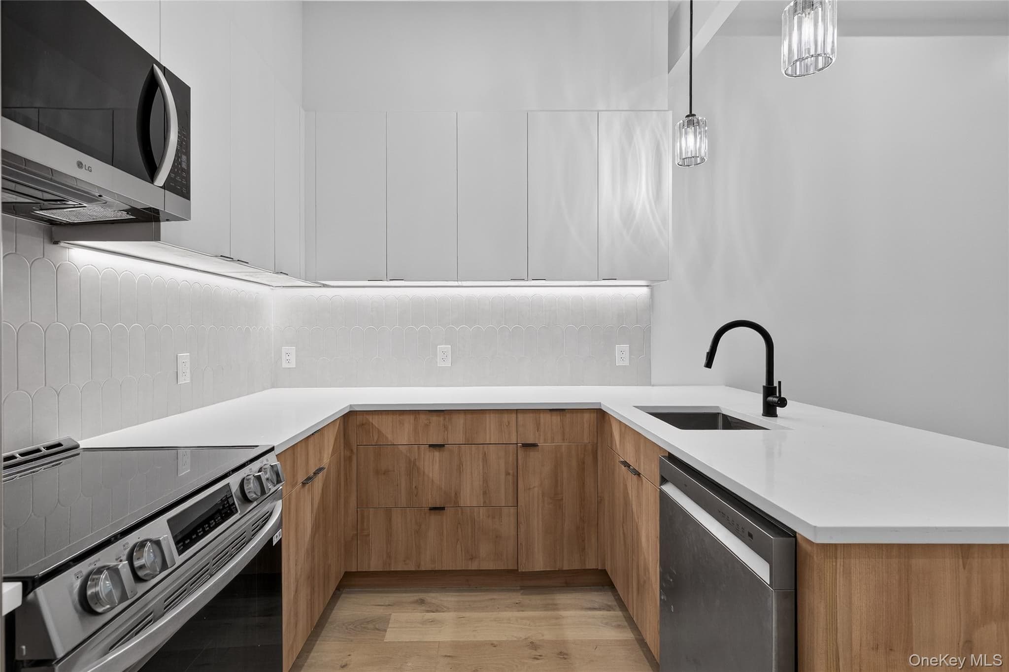 427 E 140 Street Unit: 4 thumbnail 4