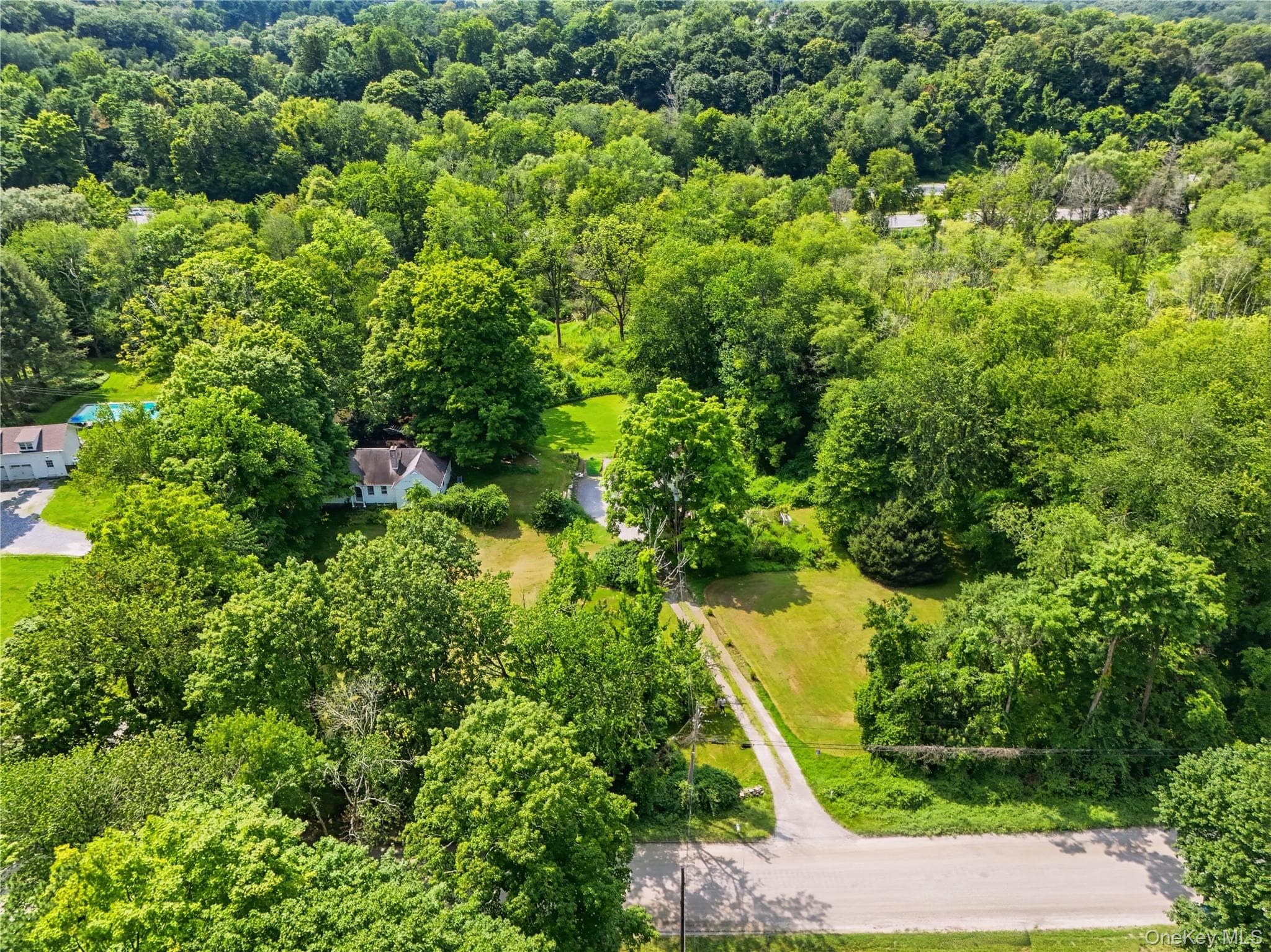225 Succabone Road, Bedford Corners