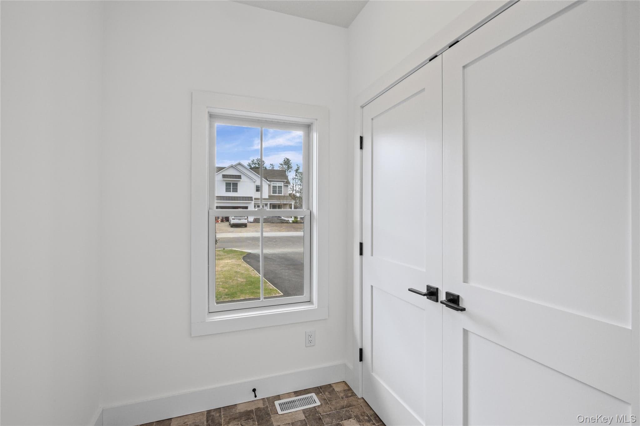 7 Jersey Avenue thumbnail 29