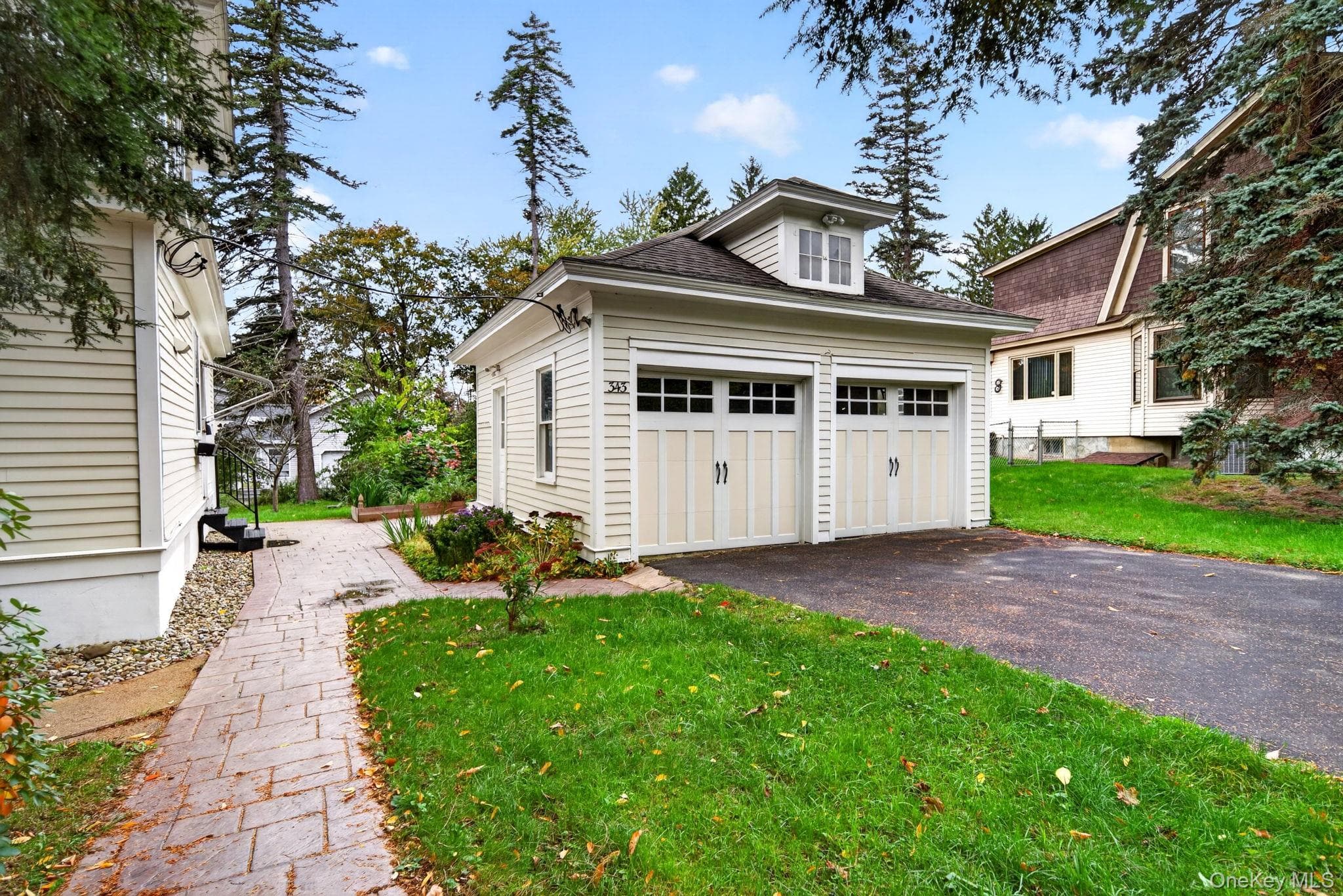 343 Alplaus Avenue thumbnail 7