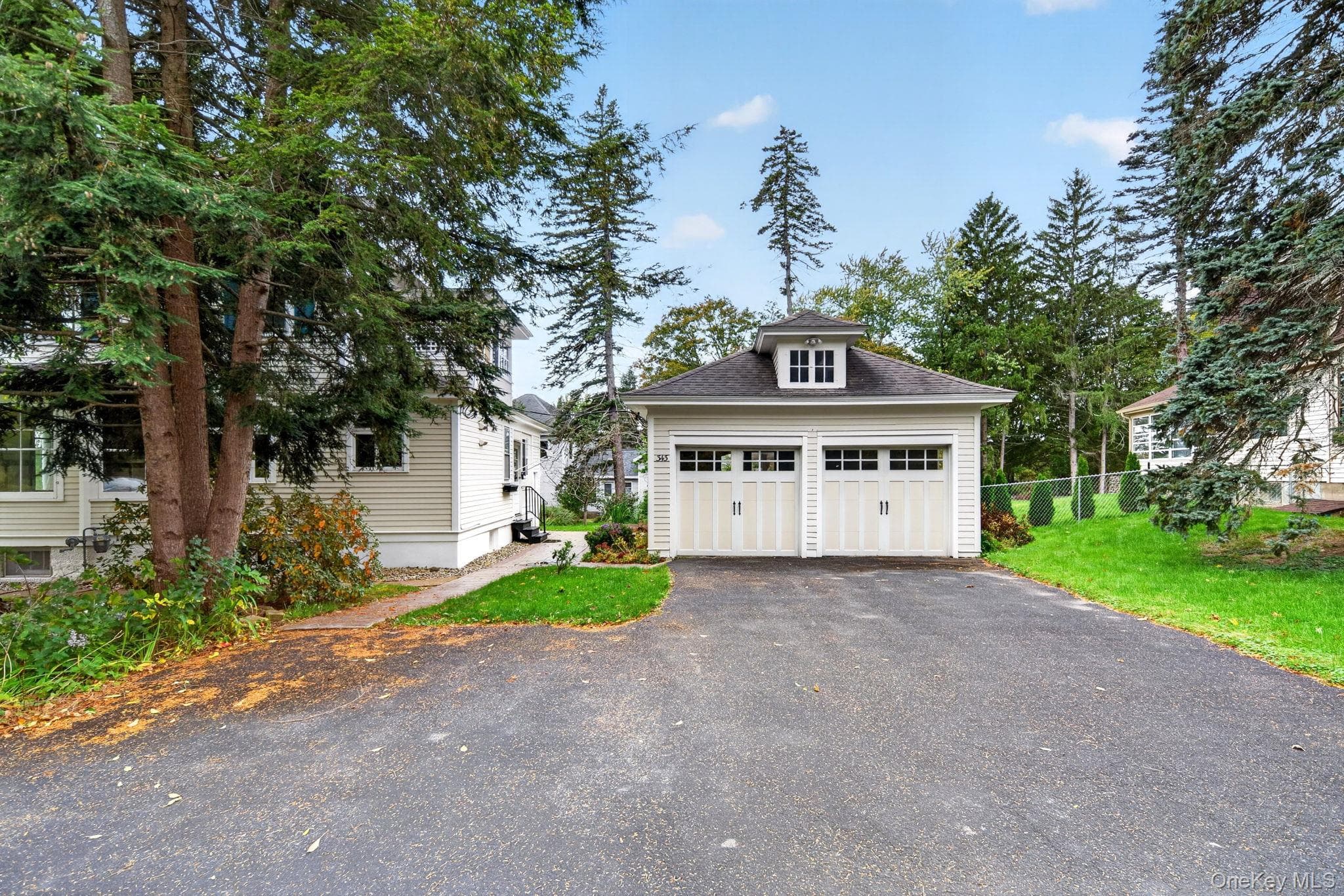 343 Alplaus Avenue thumbnail 8
