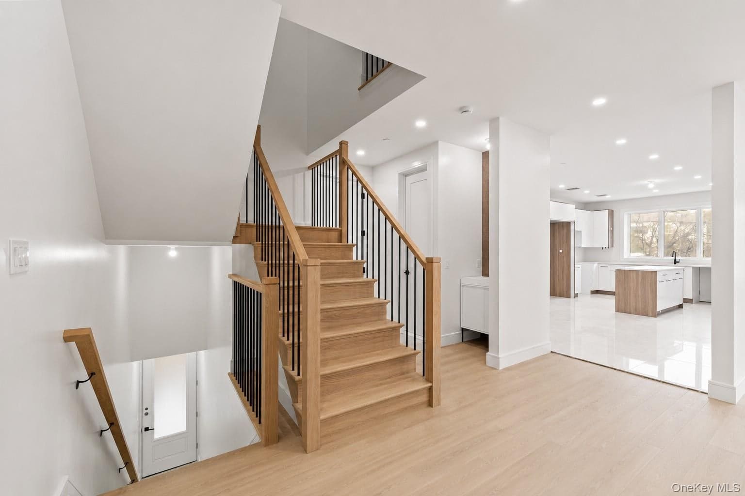 15 Warren Court Unit: 212 thumbnail 4