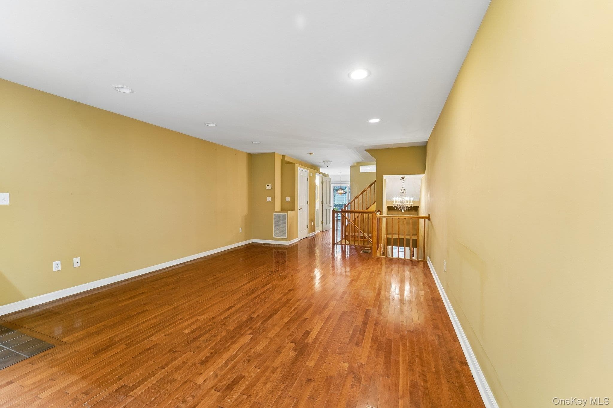 122 Crystal Hill Drive thumbnail 4