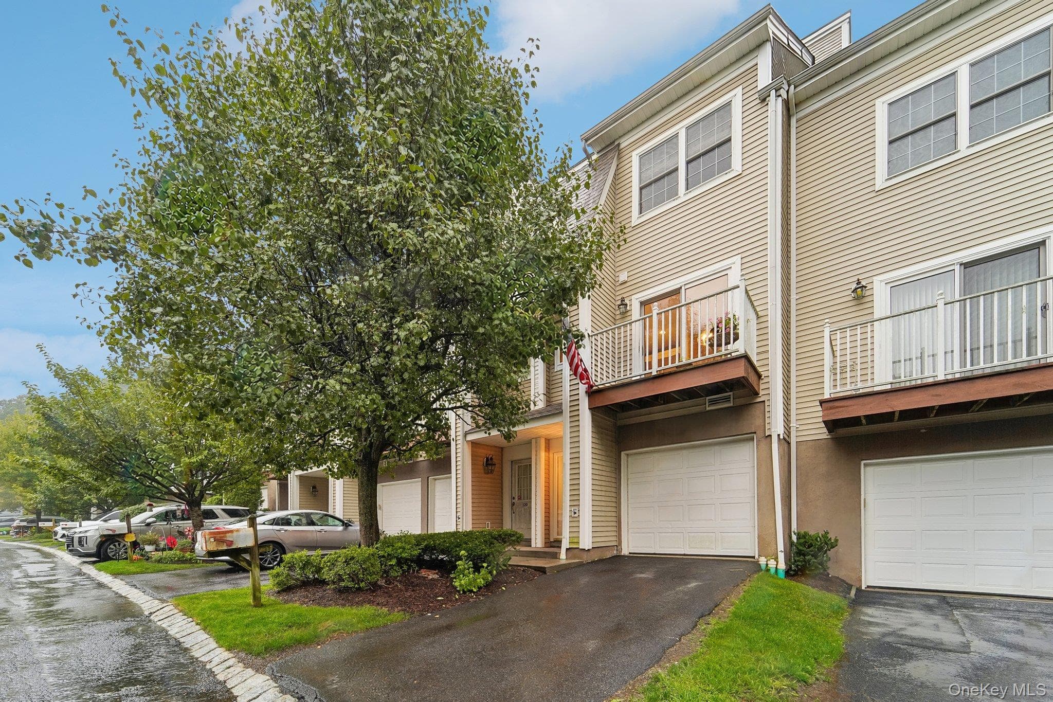 122 Crystal Hill Drive thumbnail 2