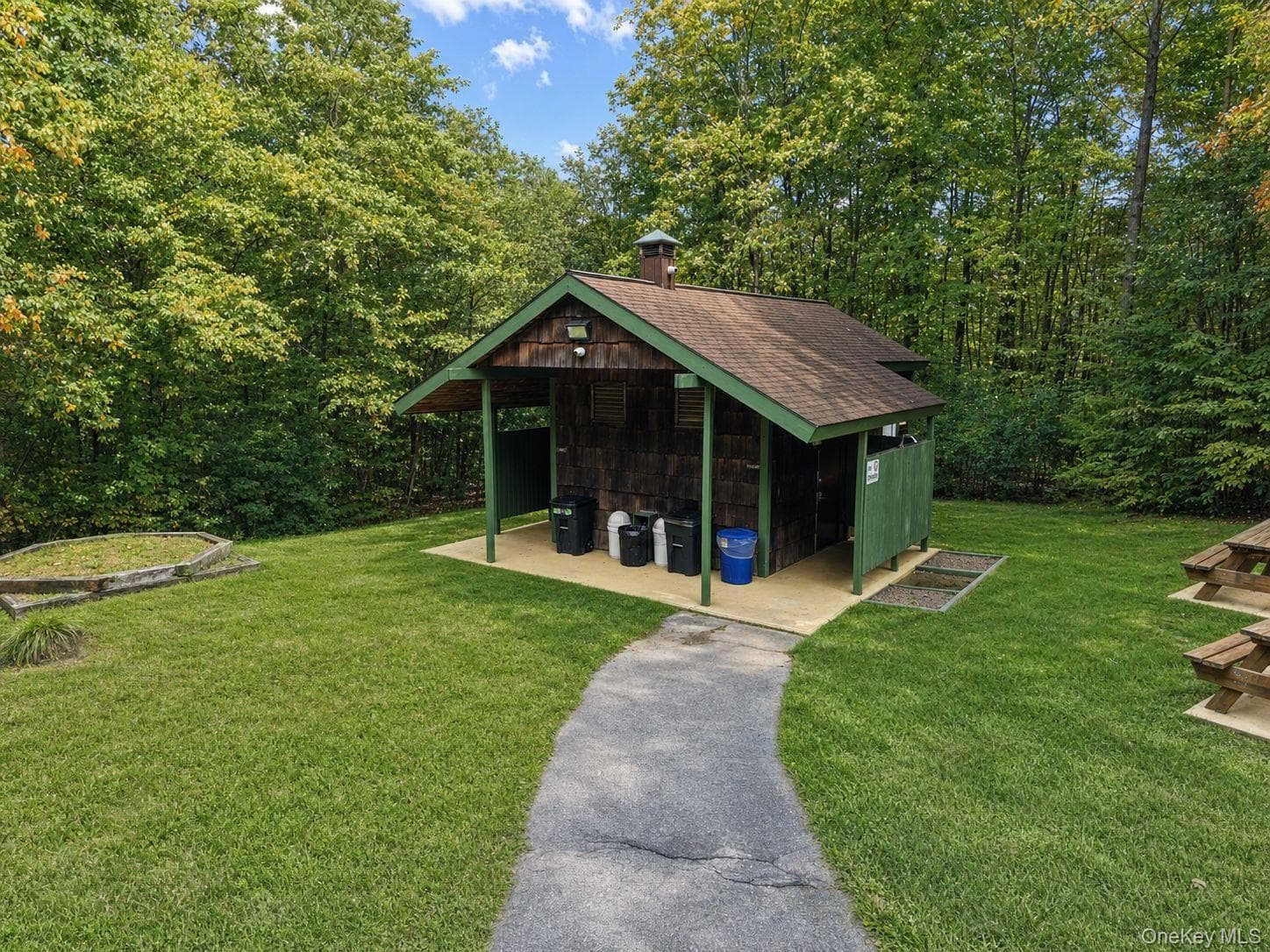 319 Fox Run Lane thumbnail 28
