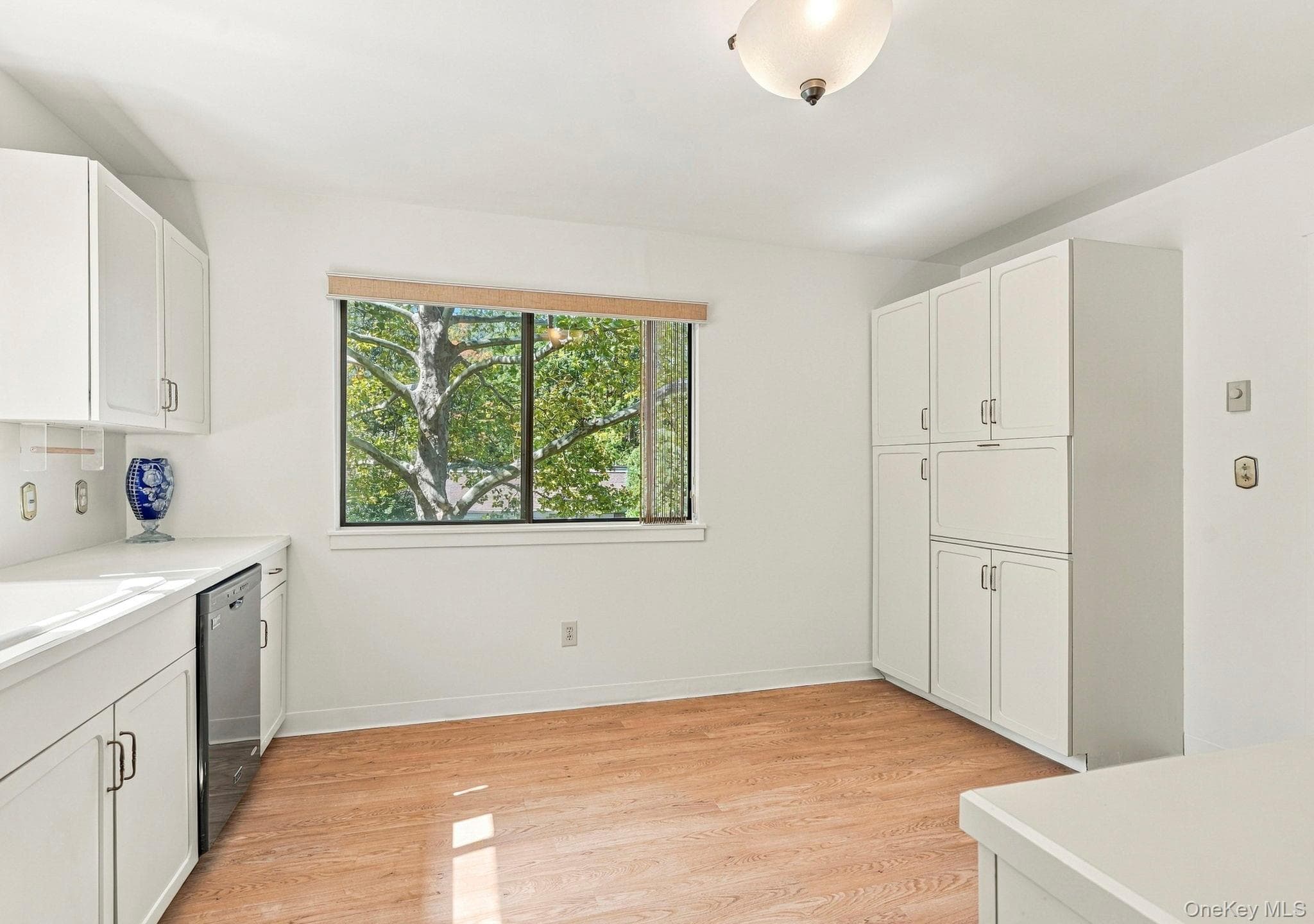 558 Heritage Hills Drive Unit: B thumbnail 18