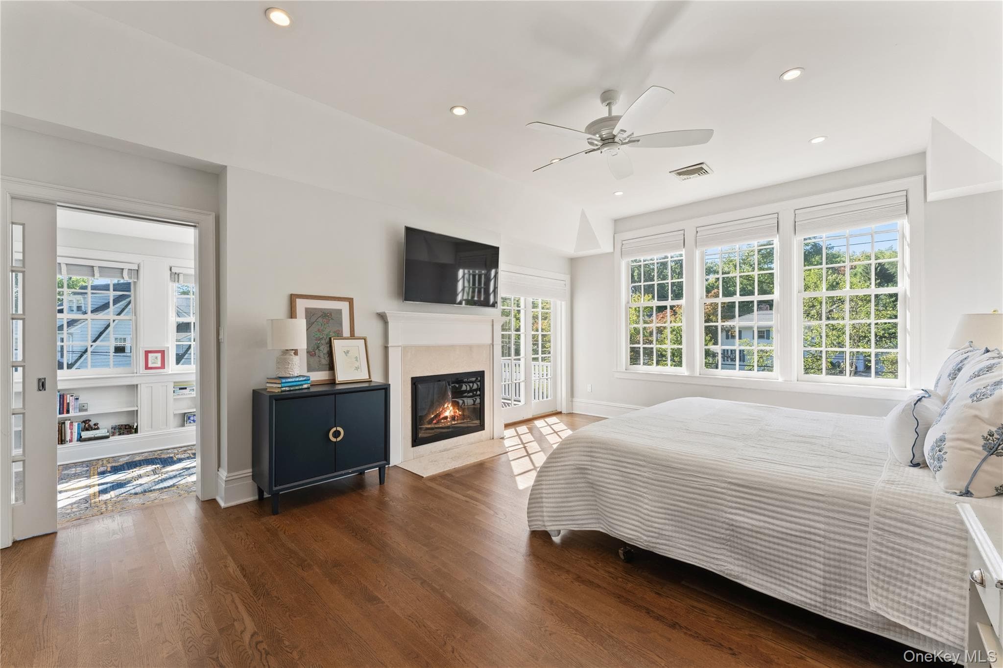 90 E Brookside Drive thumbnail 15