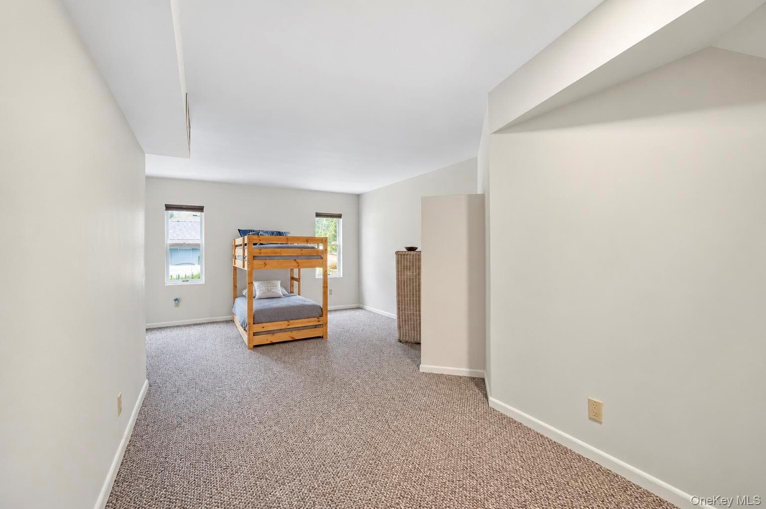 1219 Coates Avenue thumbnail 18