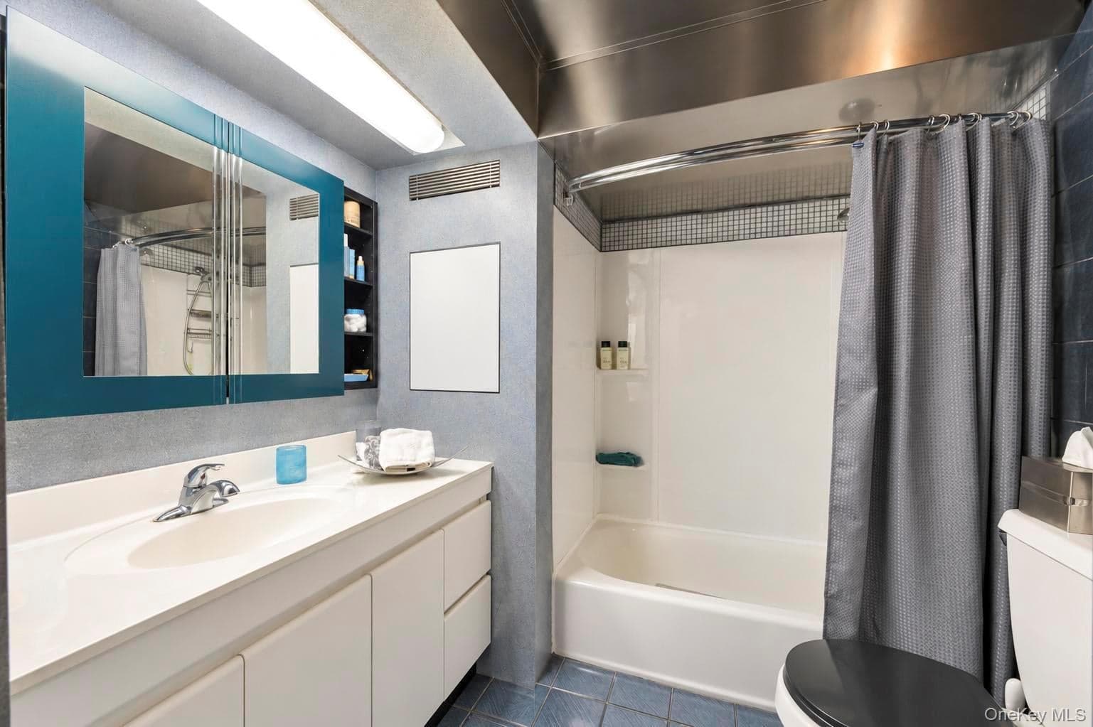 1219 Coates Avenue thumbnail 14