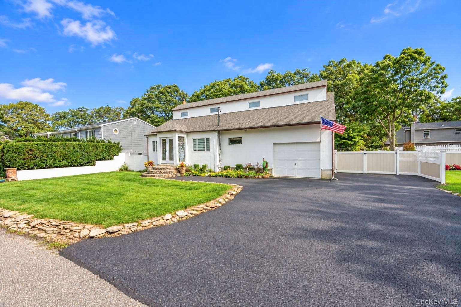 1219 Coates Avenue, Holbrook