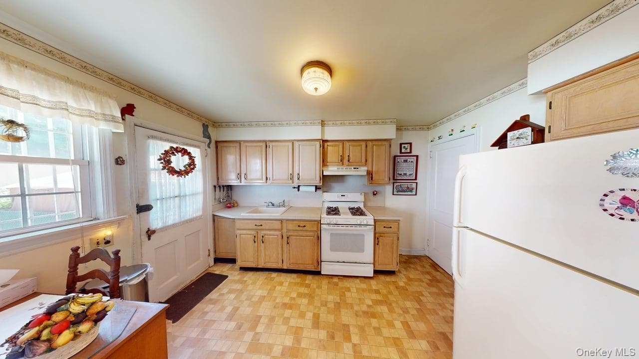 58 Clifton Avenue thumbnail 10