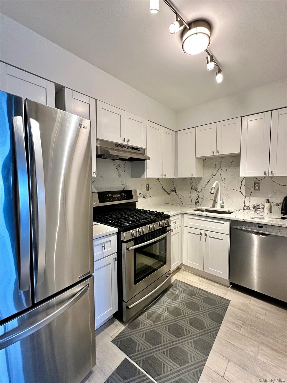 10 Bay Street Landing LNDG Unit: 2B thumbnail 9