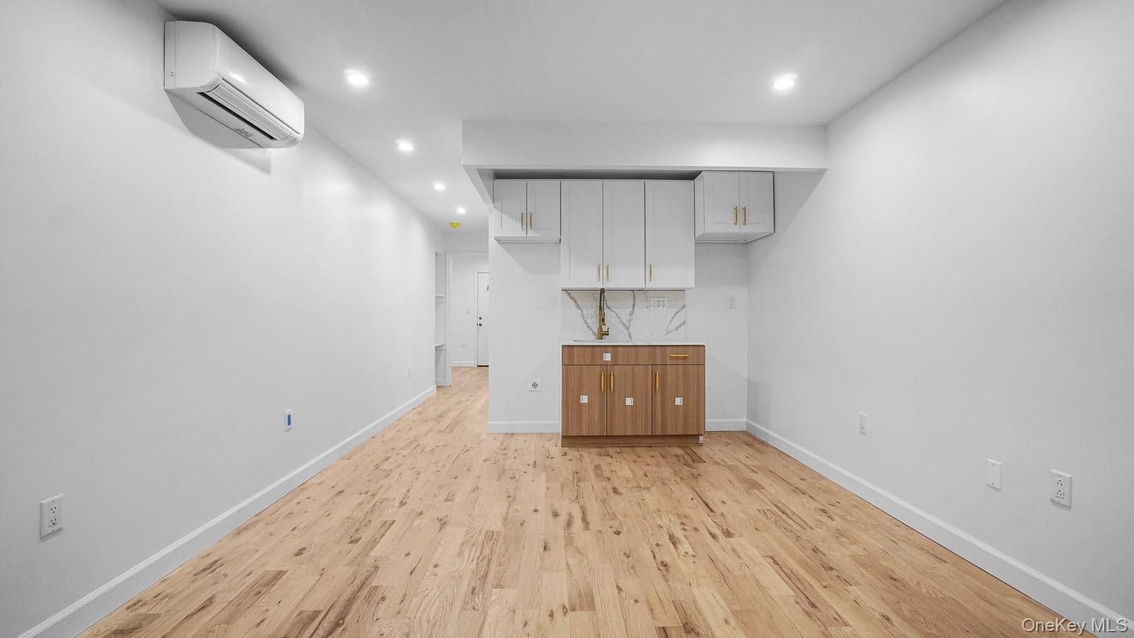 1737 Popham Avenue thumbnail 11