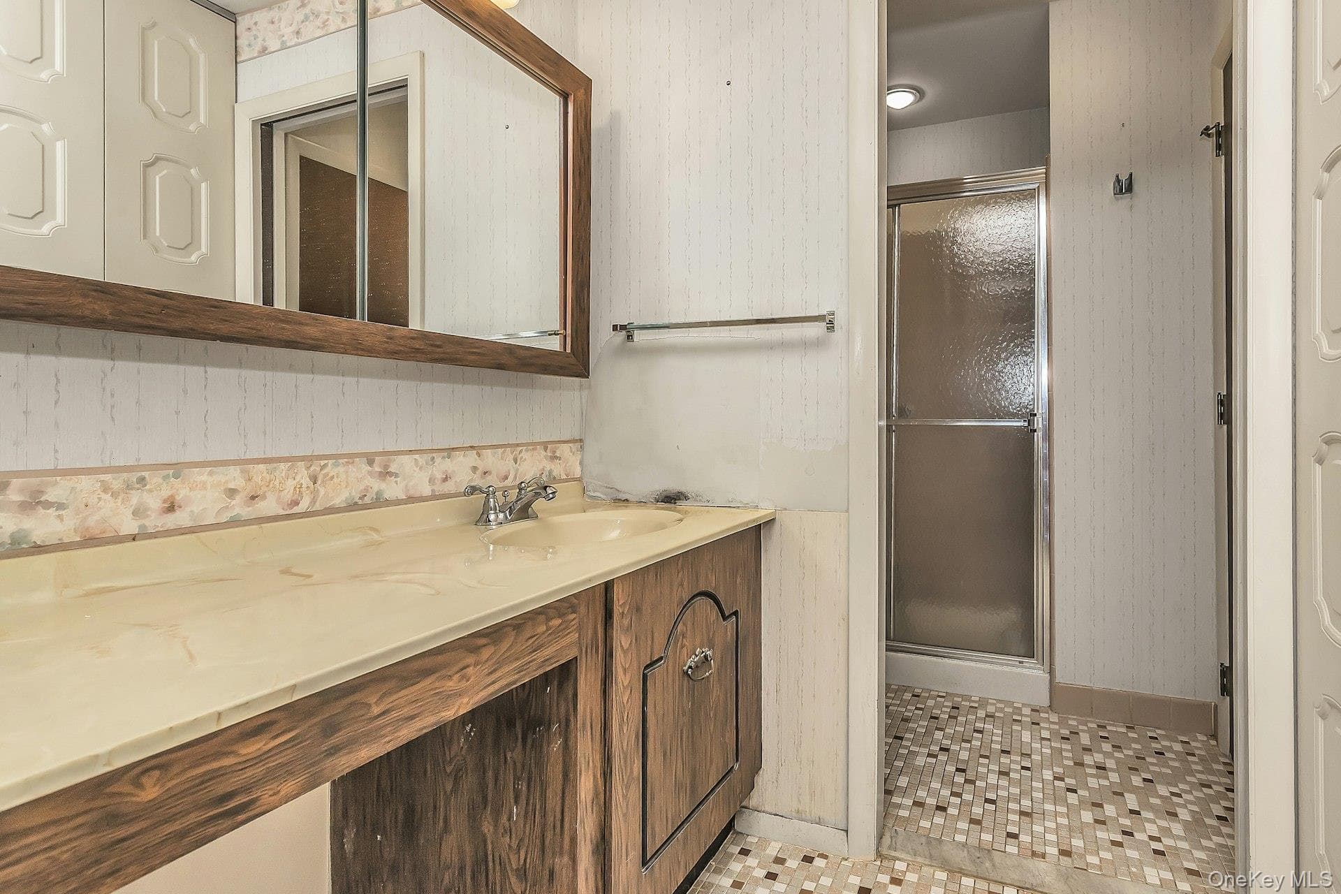 387 Woodbridge Drive Unit: A thumbnail 18