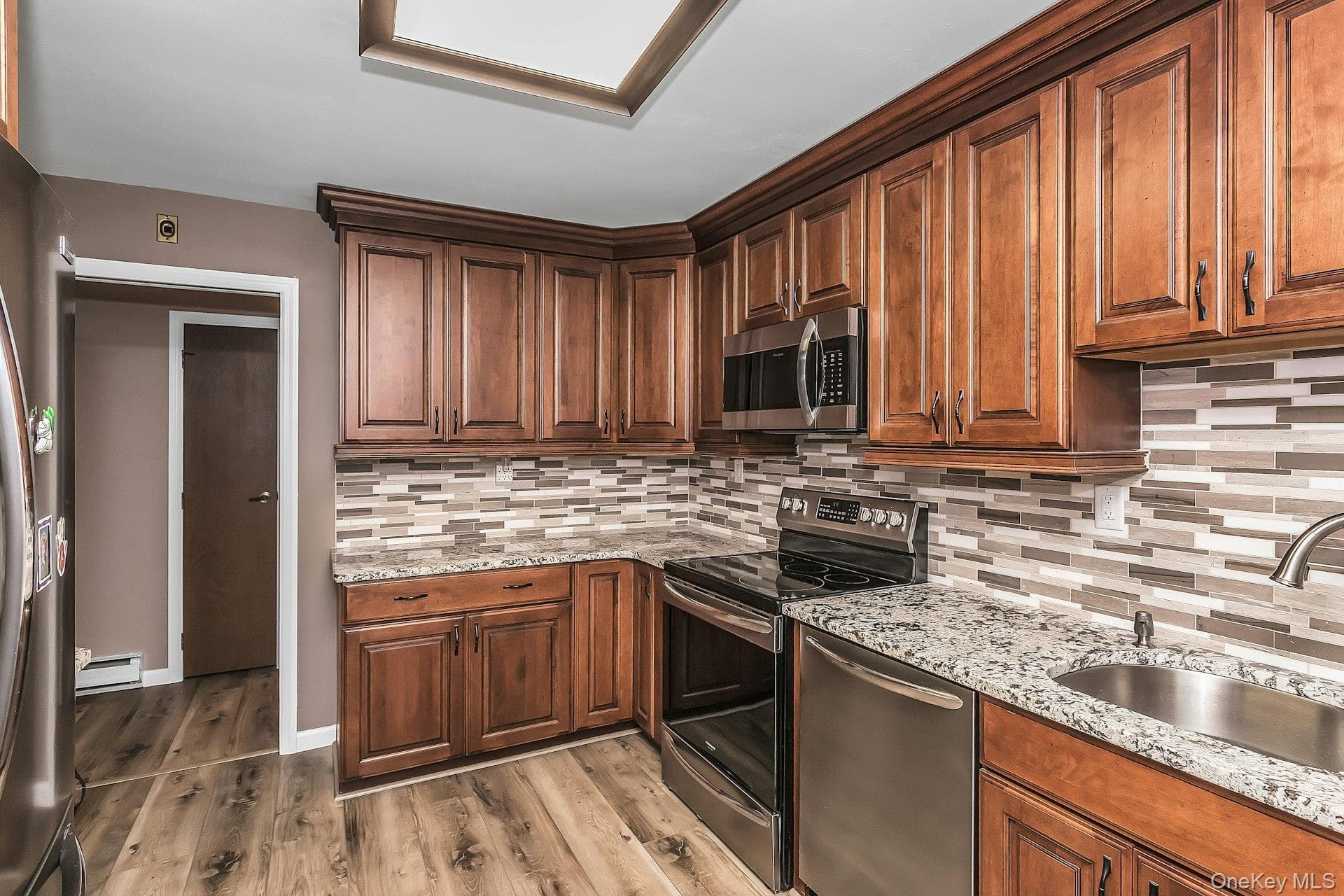 387 Woodbridge Drive Unit: A thumbnail 9