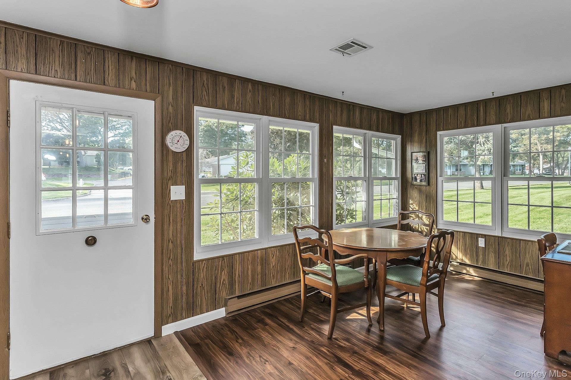 387 Woodbridge Drive Unit: A thumbnail 5