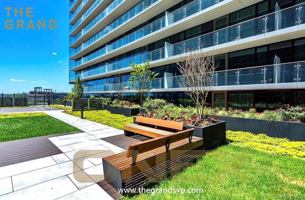 131-01 40th Road Unit: PH3D thumbnail 2
