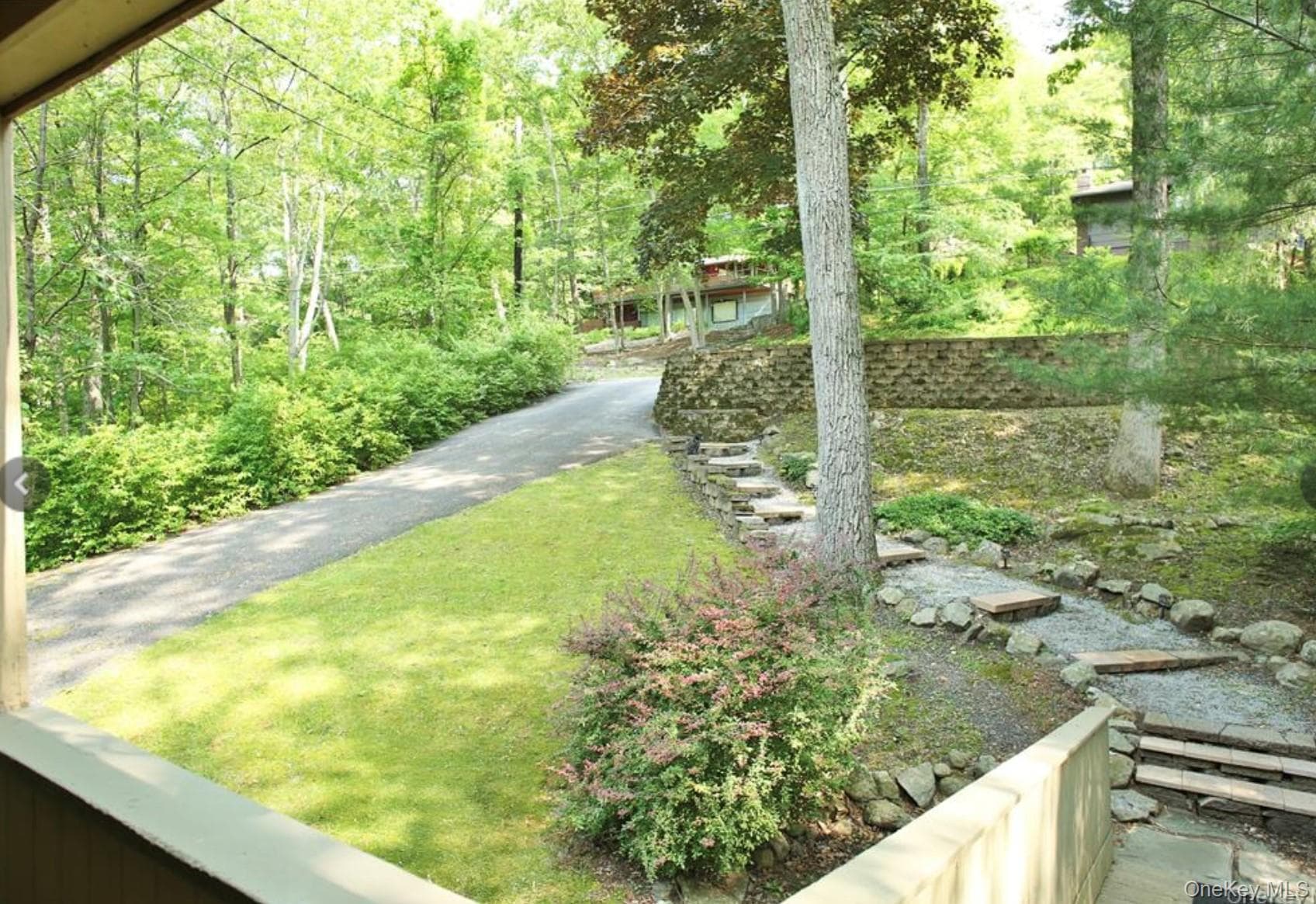 162 Fawn Hill Road thumbnail 2