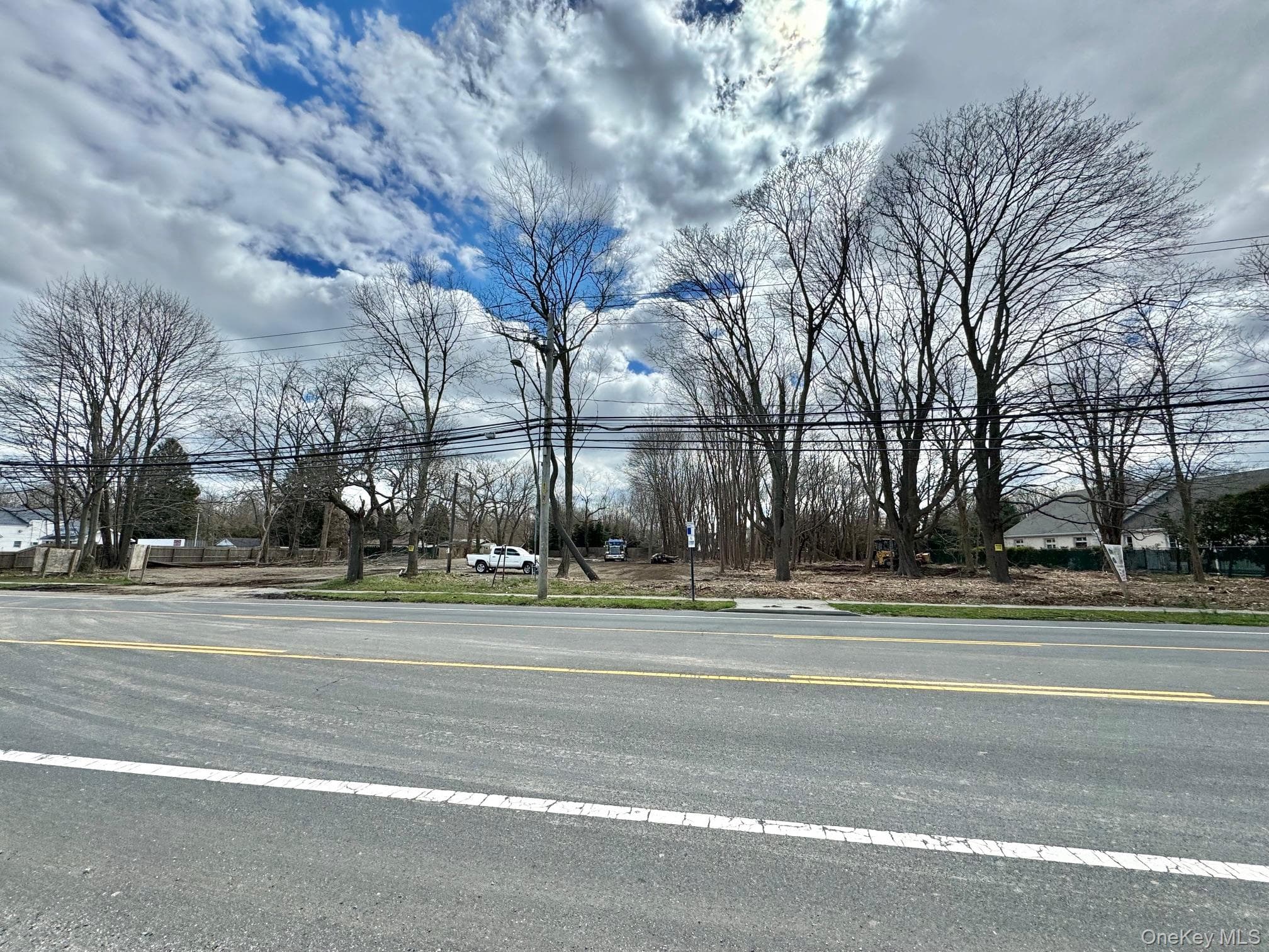 210-230 Montauk Highway thumbnail 9