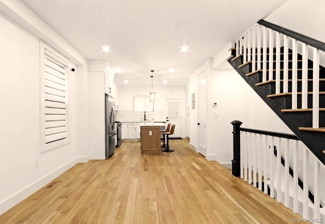 1173 E 43rd Street thumbnail 5