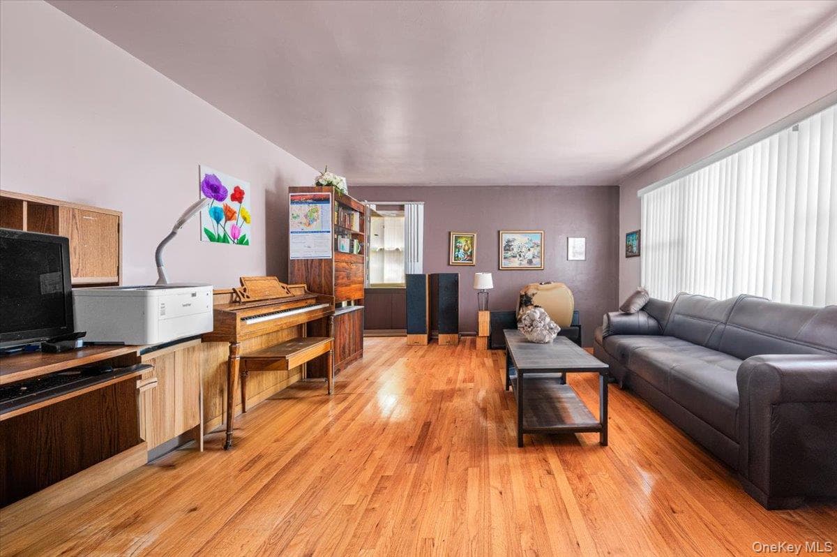130-15 130th Street St thumbnail 8