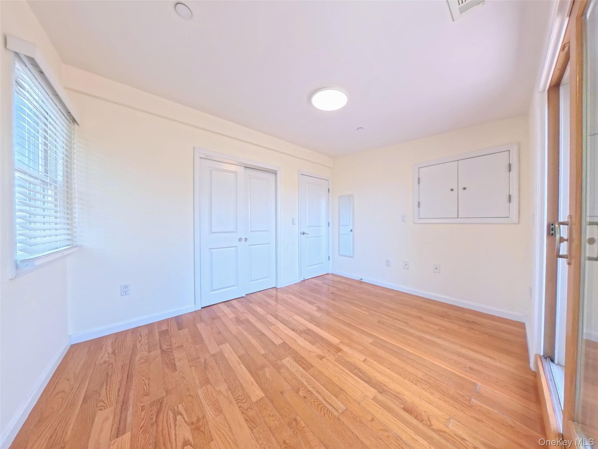 4038 194th Street Unit: 3B thumbnail 9